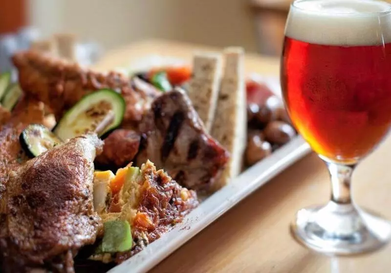 Отель Holgate Brewhouse