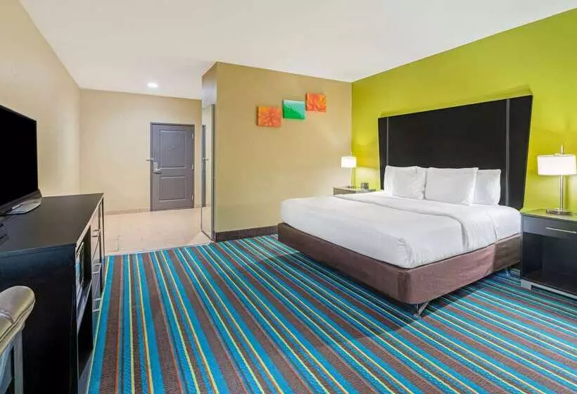 Отель La Quinta By Wyndham Muskogee