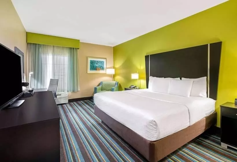 Отель La Quinta By Wyndham Muskogee