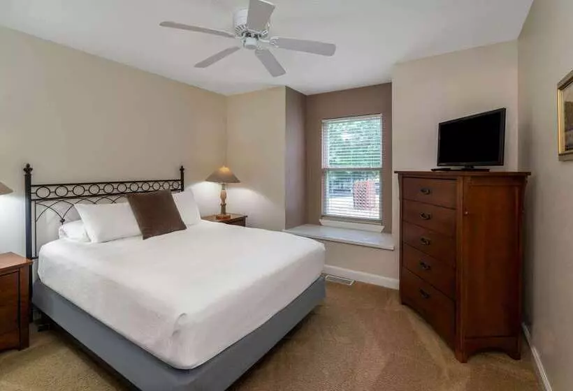 Отель Los Lagos At Hot Springs Village A Ramada By Wyndham