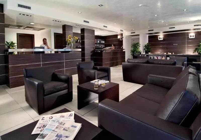 Matrix Hotel & Residence