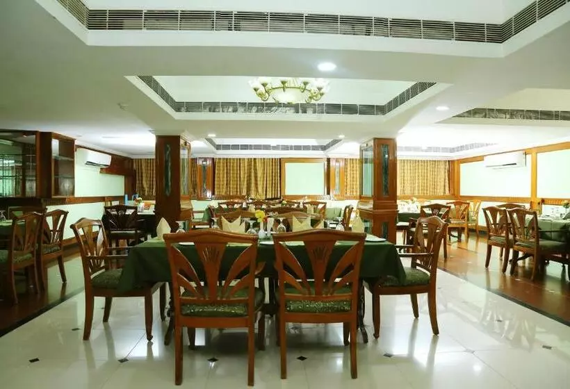 酒店 Mayura Residency