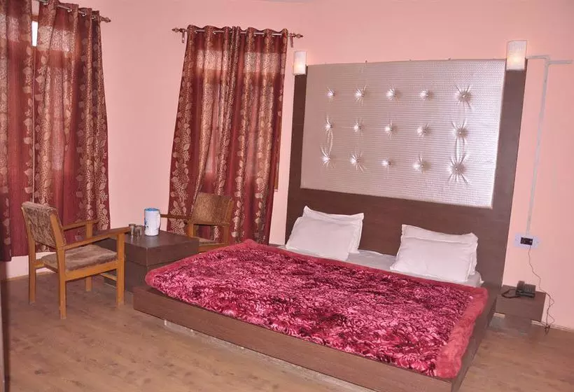 Отель New Prince Inn