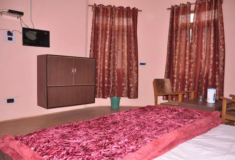 Отель New Prince Inn