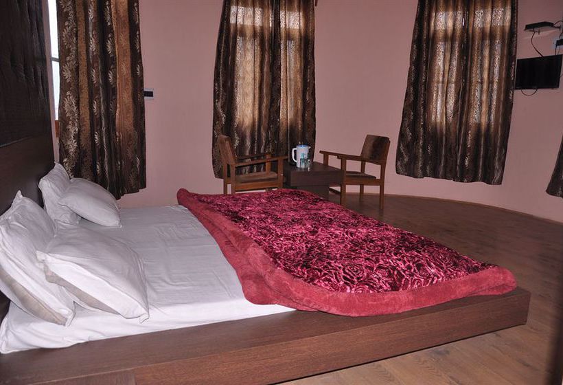 בית מלון כפרי New Prince Inn