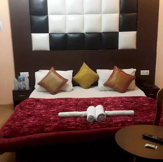 Отель New Prince Inn