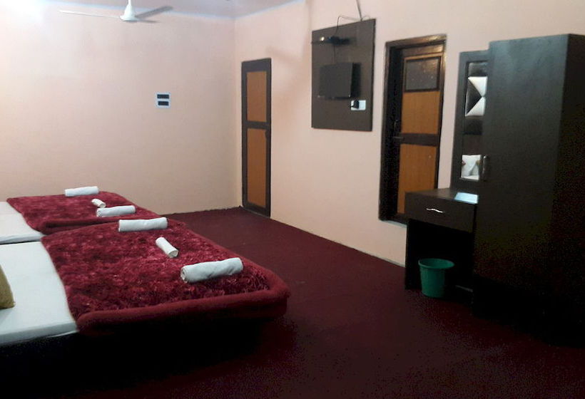 בית מלון כפרי New Prince Inn