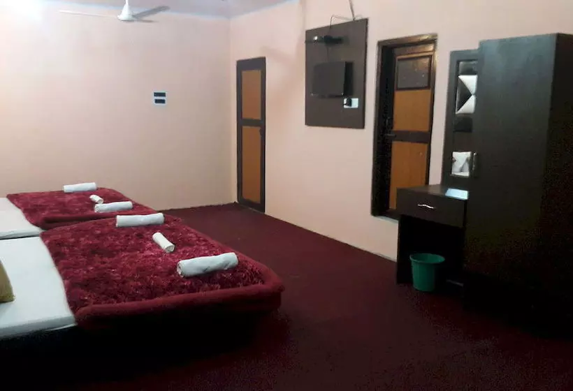 Отель New Prince Inn