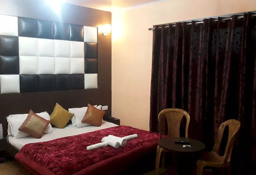 Отель New Prince Inn