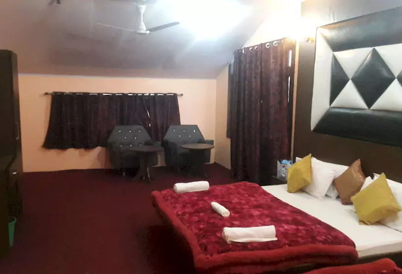 Отель New Prince Inn