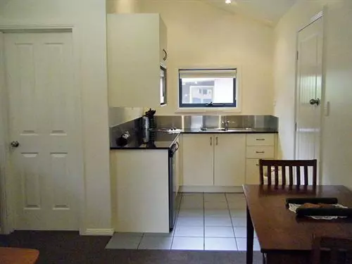 酒店 Strahan Retreat Holiday Park