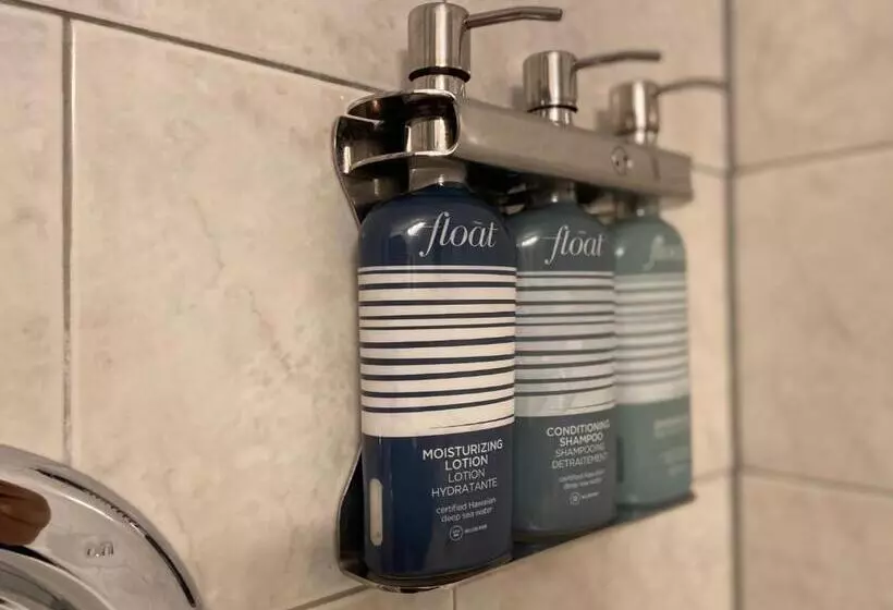 Отель The Tilghman Island Inn