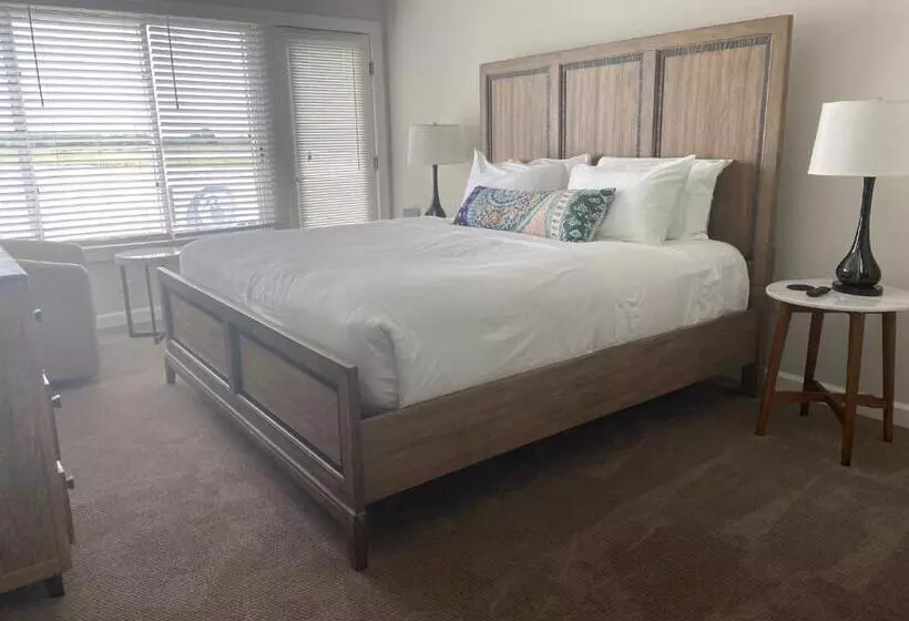 Отель The Tilghman Island Inn