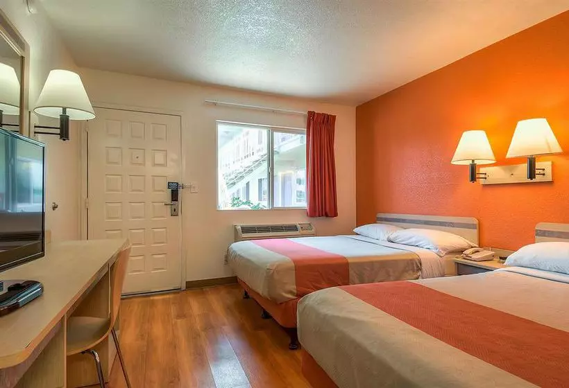 Motel 6 Los Angeles  Hacienda Heights