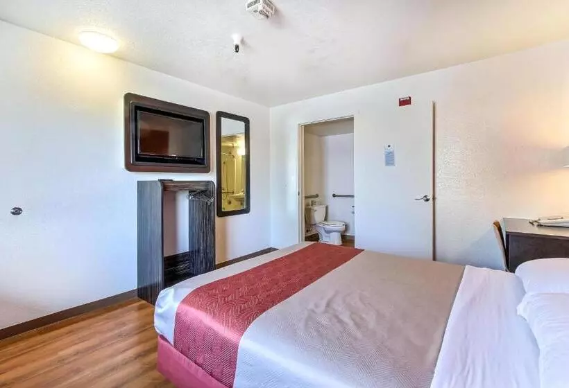 Motel 6watsonville, Ca  Monterey Area