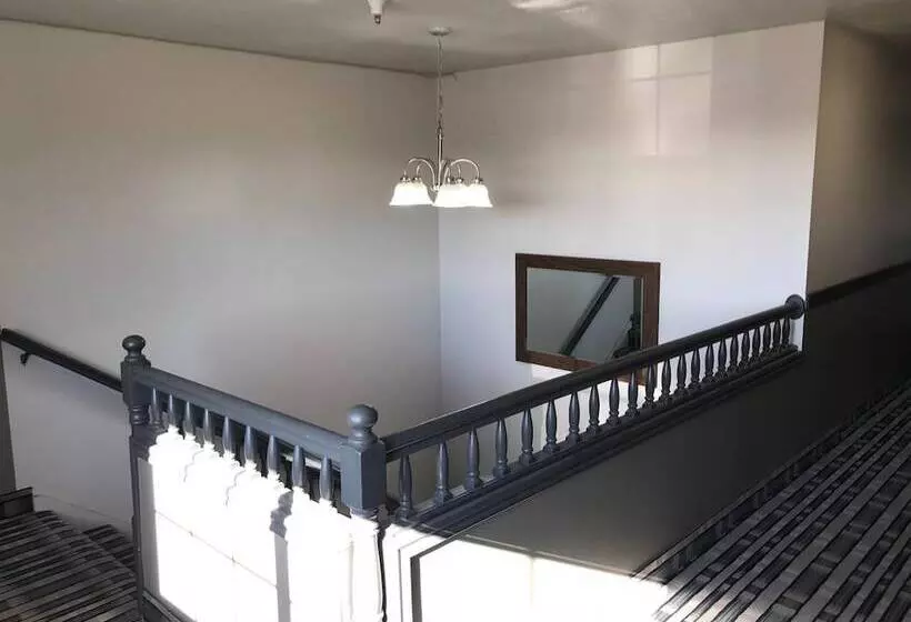 汽车旅馆 Ameri Stay Inn & Suites