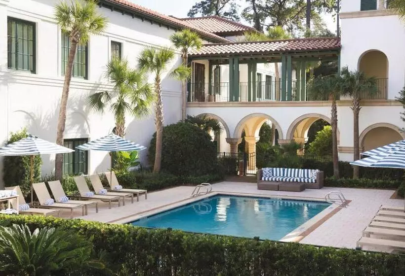 استراحتگاه The Inn By Sea Island