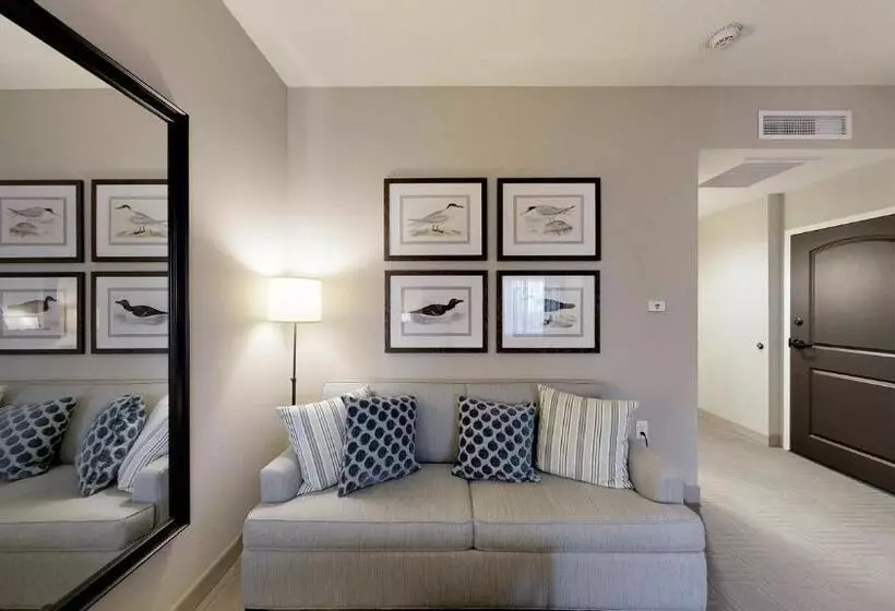 استراحتگاه The Inn By Sea Island