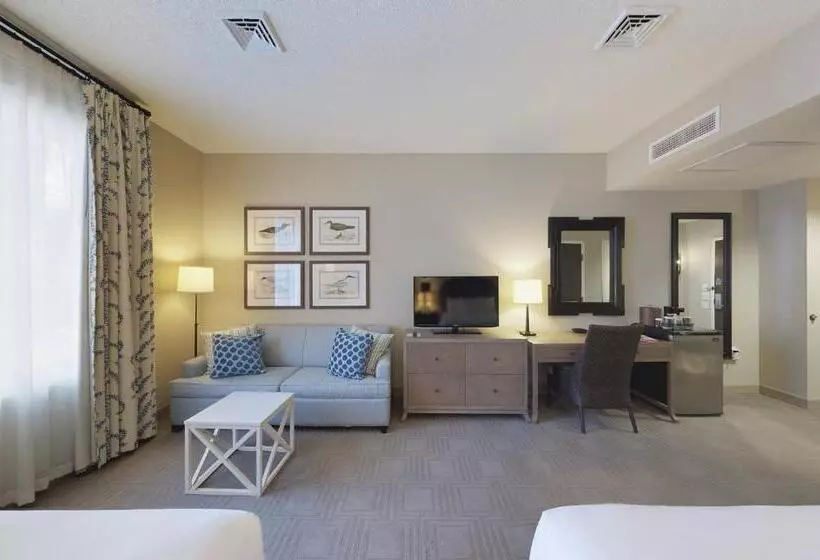 استراحتگاه The Inn By Sea Island