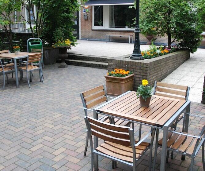 Stayokay Hostel Arnhem