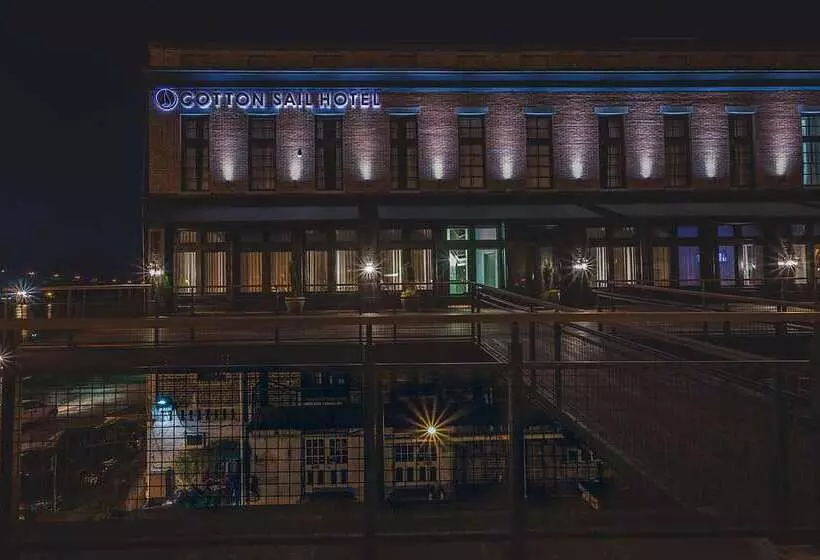 The Cotton Sail Hotel, Tapestry Collection By Hilton