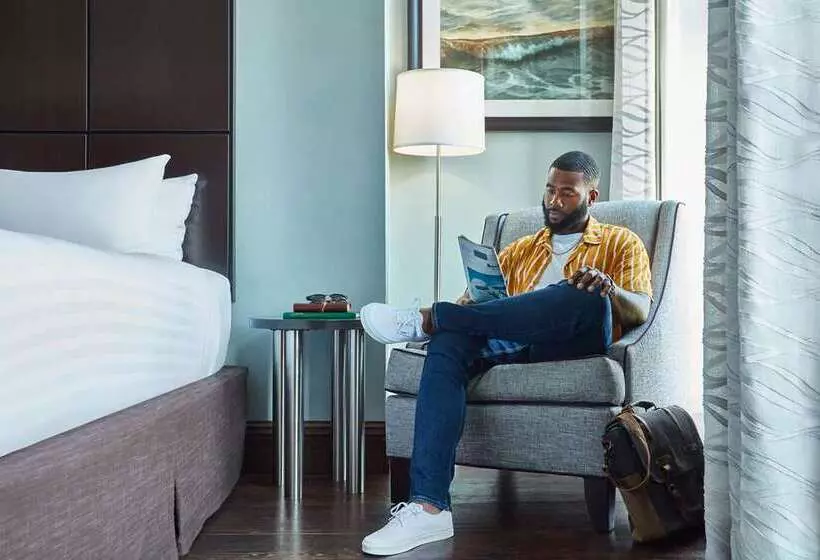 The Cotton Sail Hotel, Tapestry Collection By Hilton