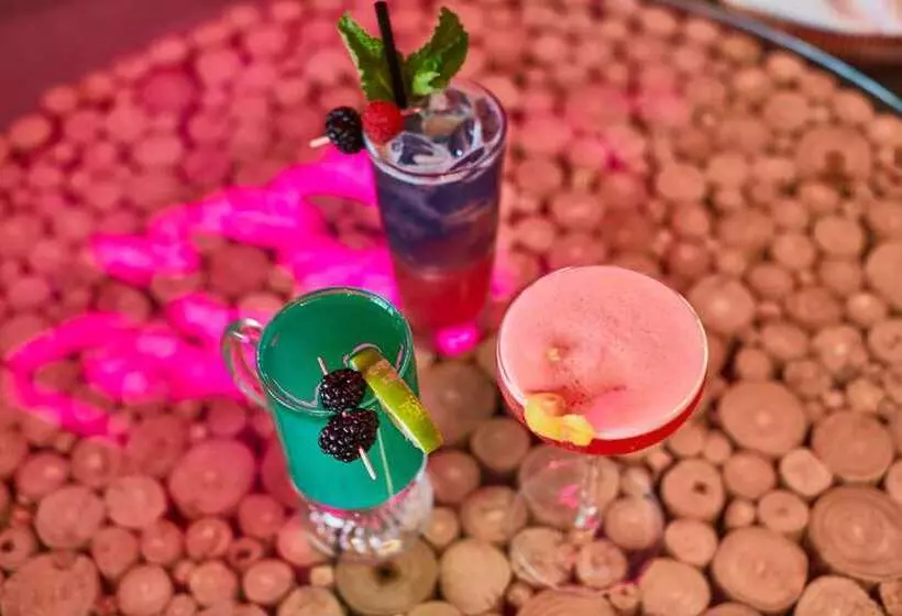 The Cotton Sail Hotel, Tapestry Collection By Hilton