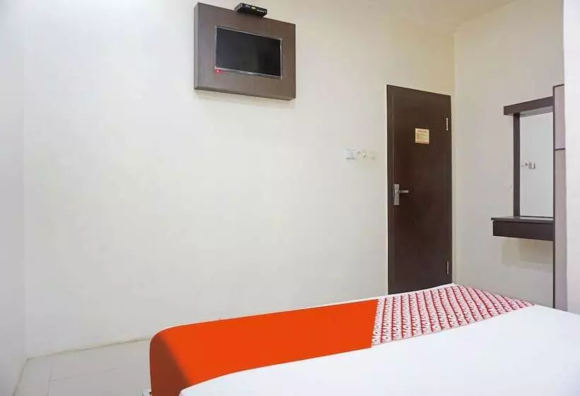 Hotelli Oyo 91432 Dalle 5151 Jeneponto