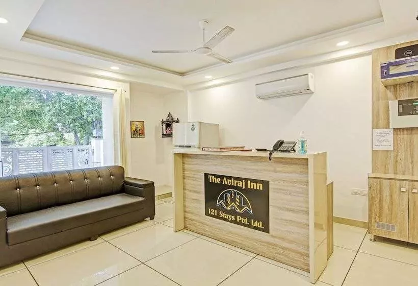 ホテル Treebo Aviraj Inn