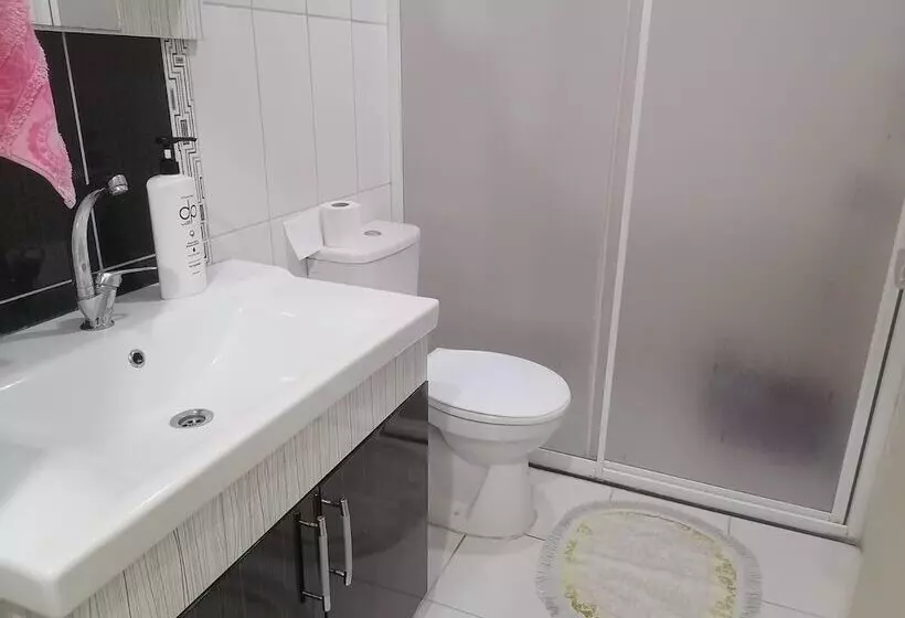 هتل Ali Baba Guest Haus
