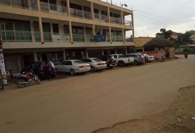 هتل Rwampara Suites