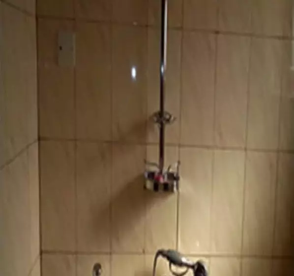 هتل Rwampara Suites