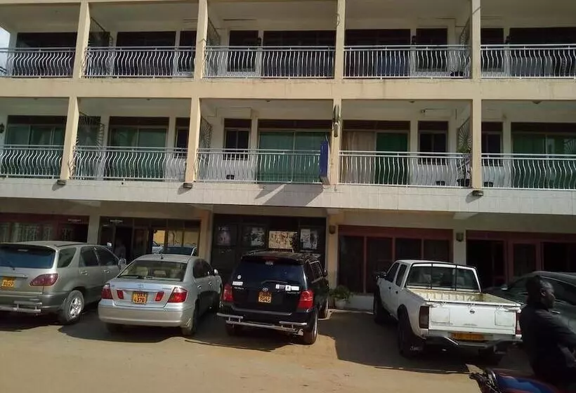 هتل Rwampara Suites