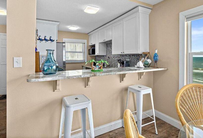 בית מלון כפרי Sea Coast 401