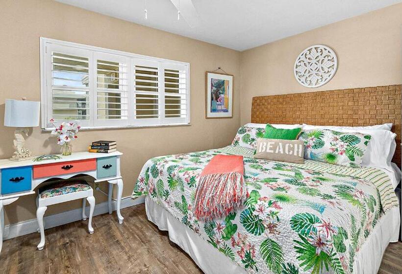 בית מלון כפרי Sea Coast 401