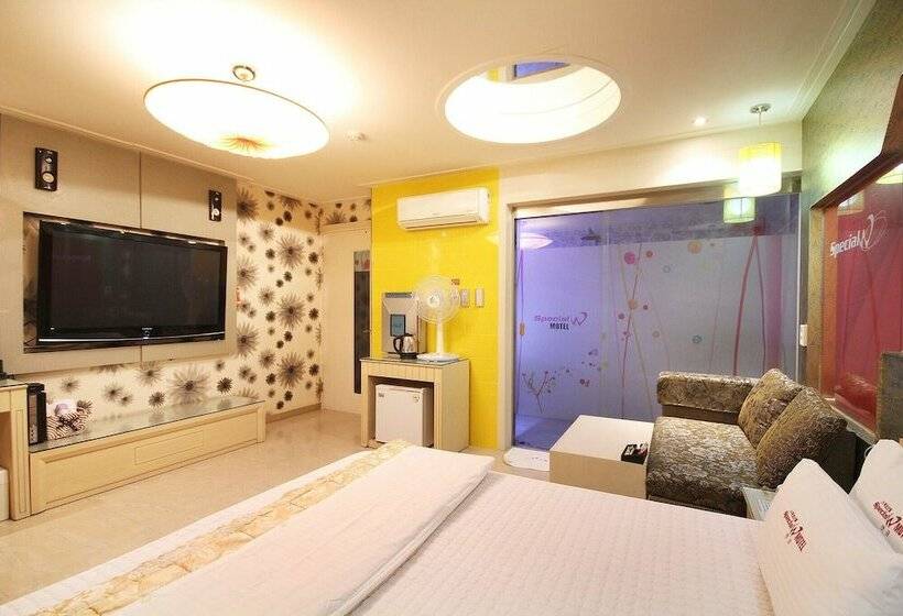 Hotel Gyeongju Angang Special W
