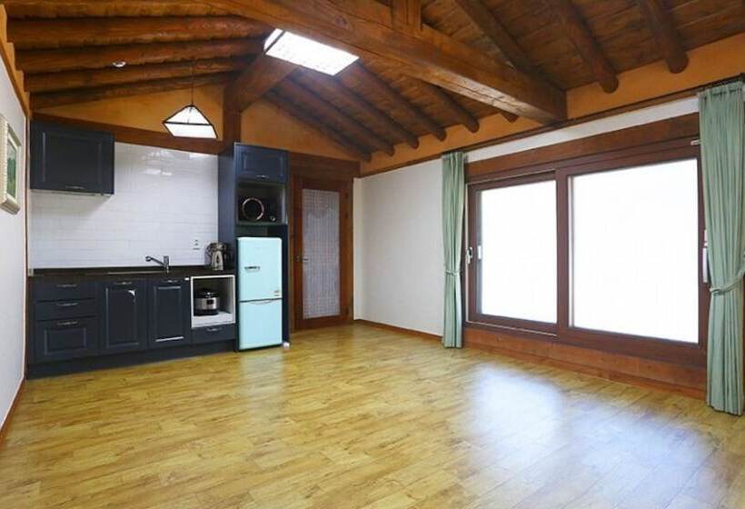 هتل Gongju Sangsin Heuljip Pension