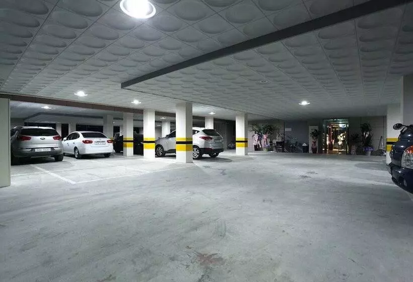 Hotelli Nonsan Mountain