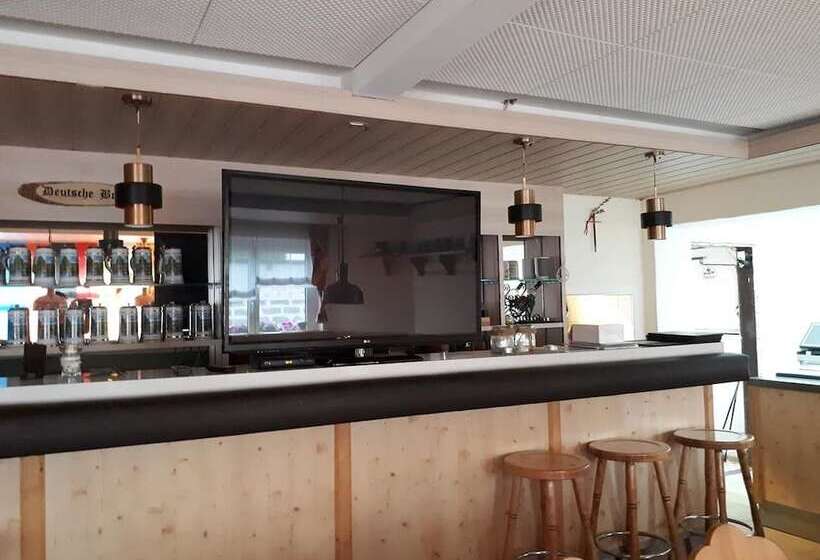 هتل Pension Schwarzer Amboß