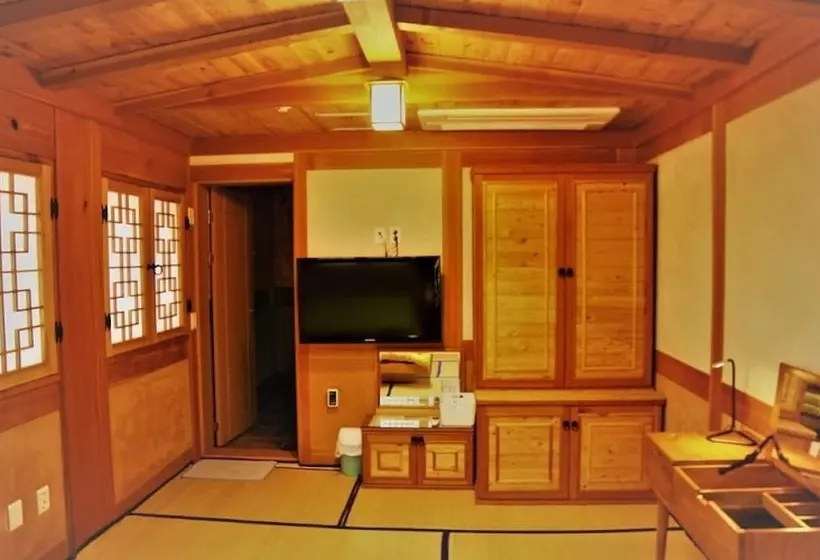 ホテル Seogwipo Wemegoong Pension