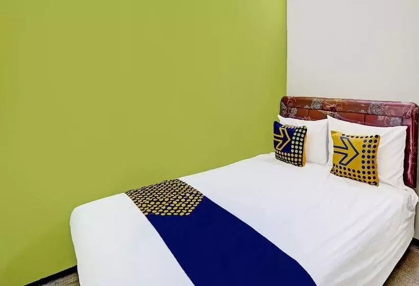 Hotelli Spot On 91716 Kost Yy Syariah