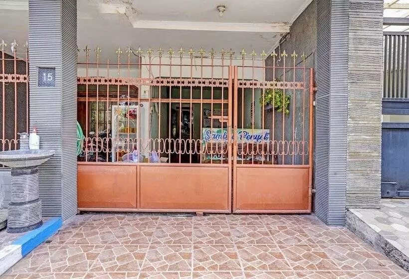 Hotelli Spot On 91716 Kost Yy Syariah