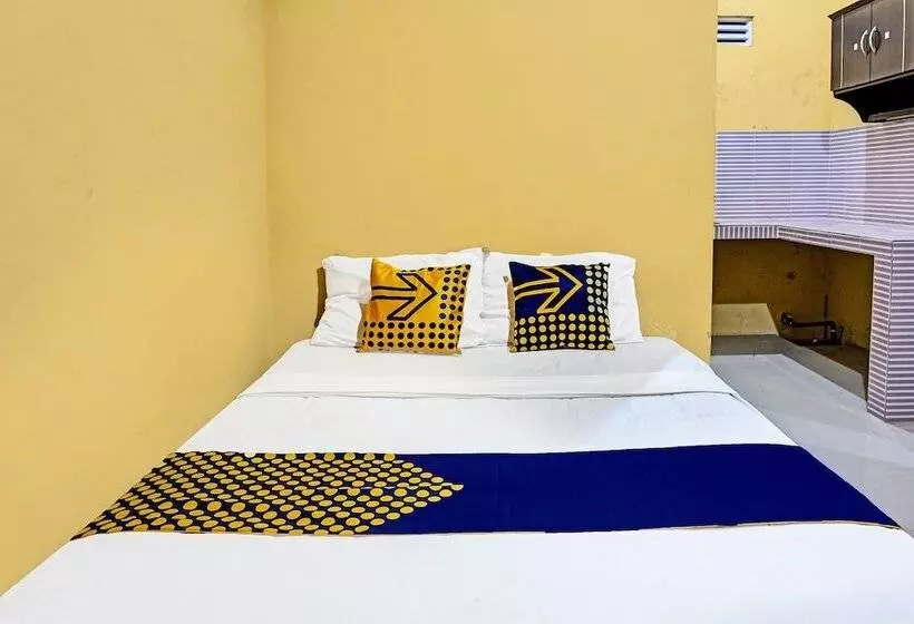 Hotelli Alif House Syariah Redpartner Near Taman Dayu Pandaan