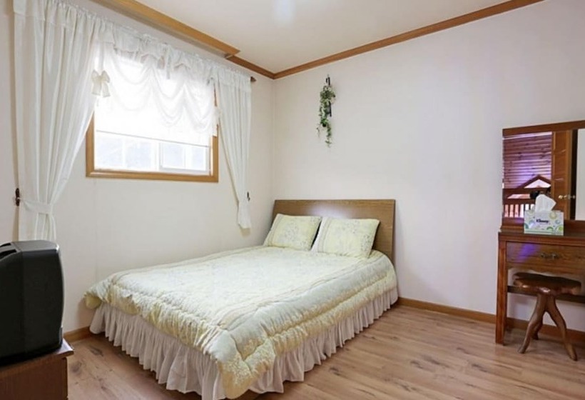 Hotel Yangpyeong Pension View