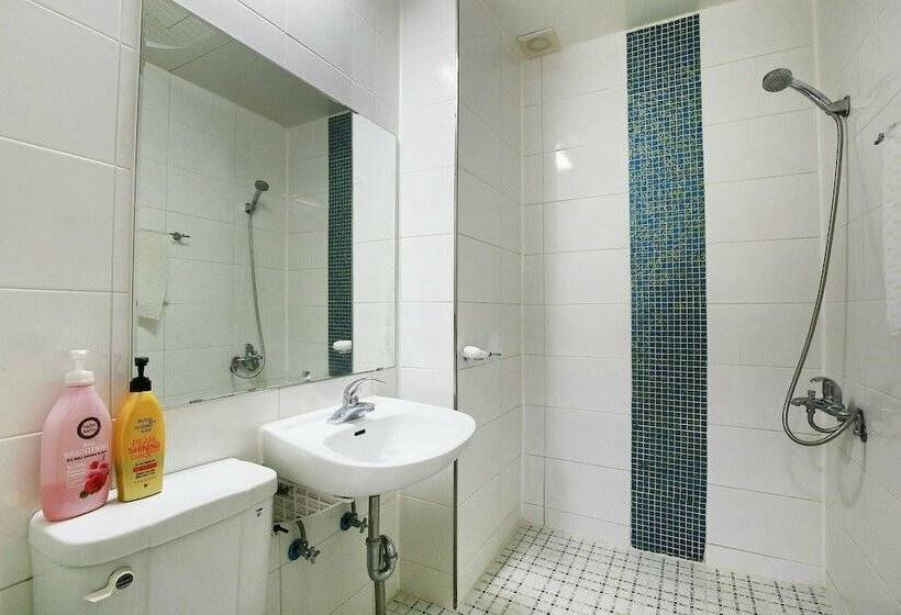 Nonsan Hwangje Motel