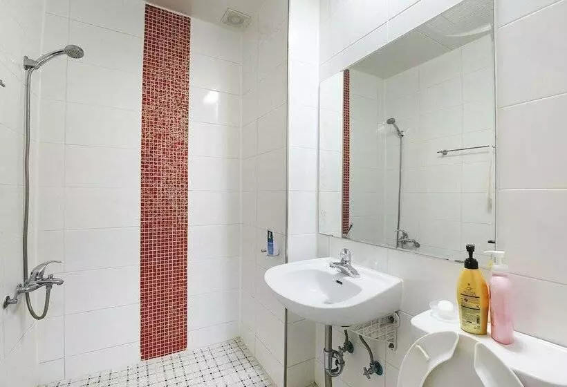 Nonsan Hwangje Motel