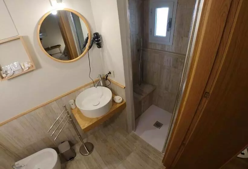 پانسیون Atenea Palace Rooms