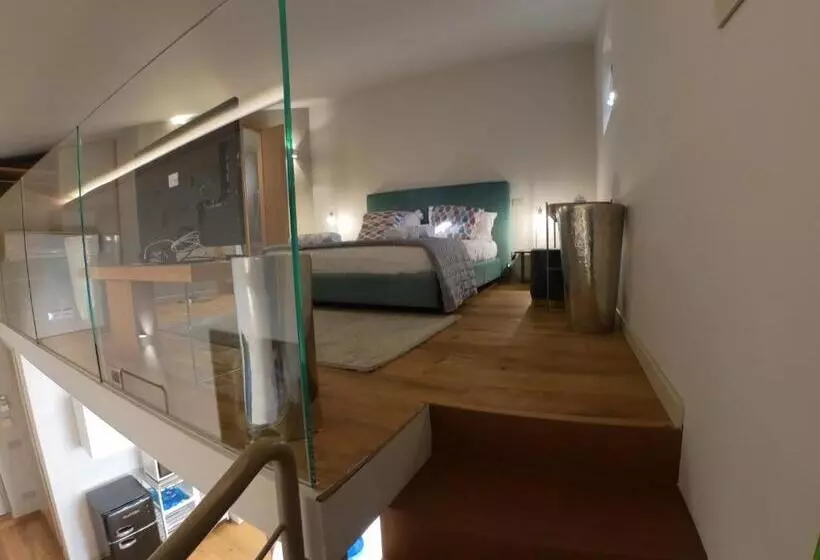 پانسیون Atenea Palace Rooms