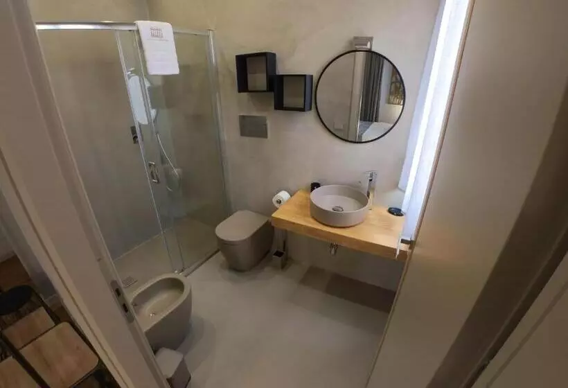 پانسیون Atenea Palace Rooms