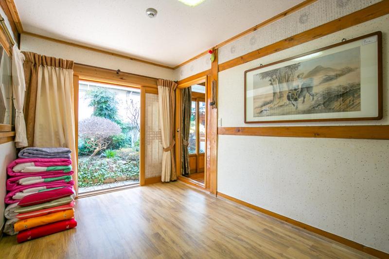 פנסיון Ddlanchae Hanok Stay   Main House